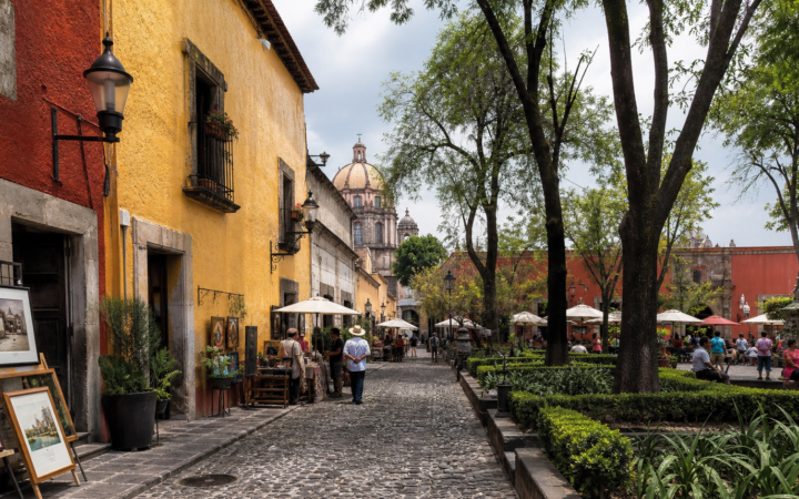 Plaza San Jacinto y calles historicas de San Angel
